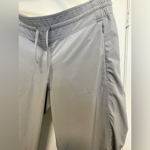 Athleta Gray La Viva pant - Picture 7 of 10